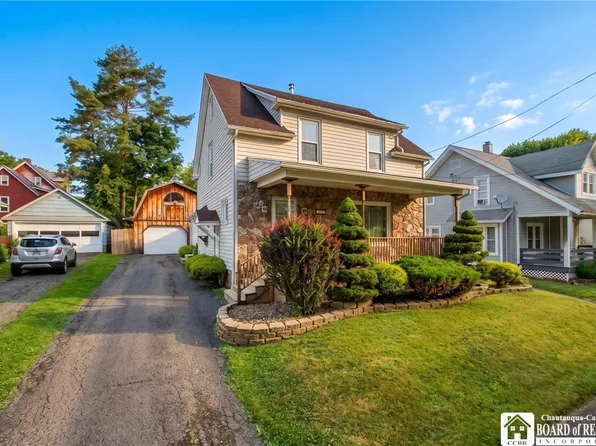 38 Howard St, Jamestown, NY 14701