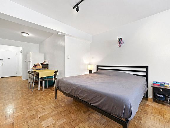 2nd image of 1420 York Ave APT 2K