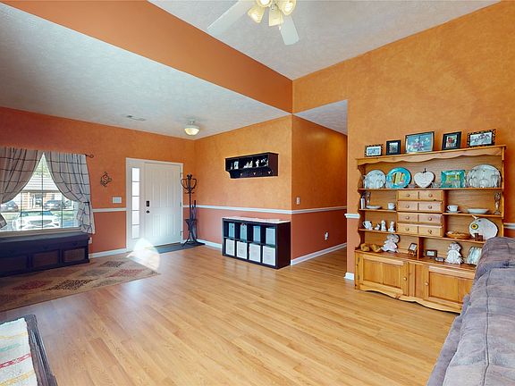5th image of 9673 Greythorne Way