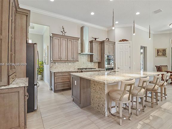 5th image of 11812 Cantal Cir S