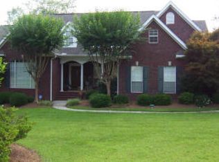 123 Lake Shore Dr, Hattiesburg, MS 39402