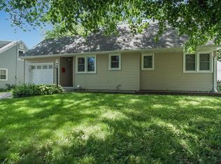 2410 Tomlin Ln, Des Moines, IA 50317