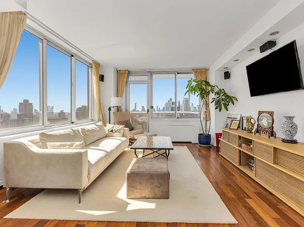 200 E 89th St APT 37D, New York, NY 10128