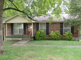 7023 Bonnafair Dr, Hermitage, TN 37076