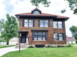 314 S 8th St, Estherville, IA 51334