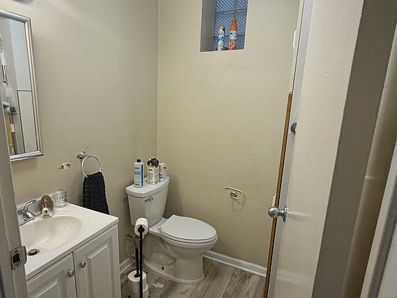 3rd image of 2306 W Taylor St #1