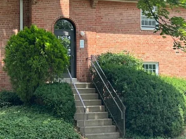 4000 Gypsy Ln Unit 421D, Philadelphia, PA 19129