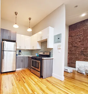 Rented by Nooklyn NYC LLC | media 7