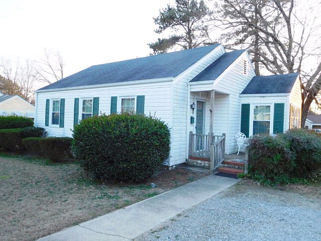 1st image of 1231 Carolina St