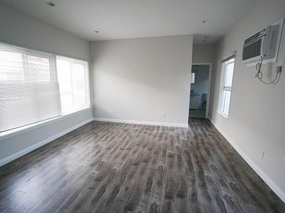 5th image of 5135 Marathon St APT 10