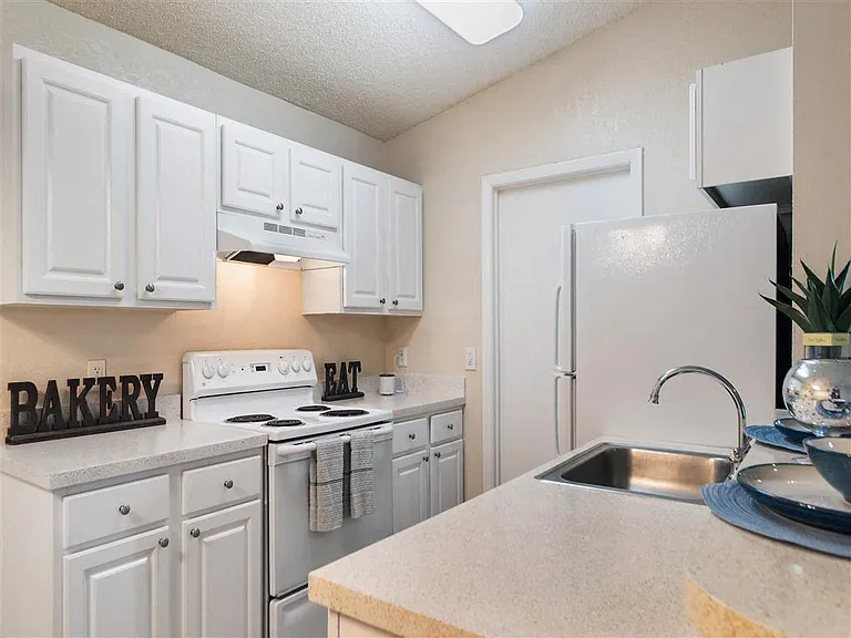 888 Cotton Bay Dr W — Photo 28