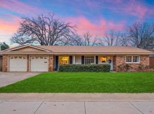 6125 Lynnhaven Dr, Lubbock, TX 79413