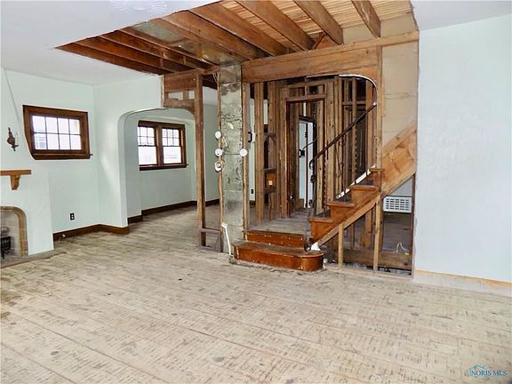 4th image of 847 Wylie Ave