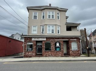 117 University Ave #3, Lowell, MA 01854