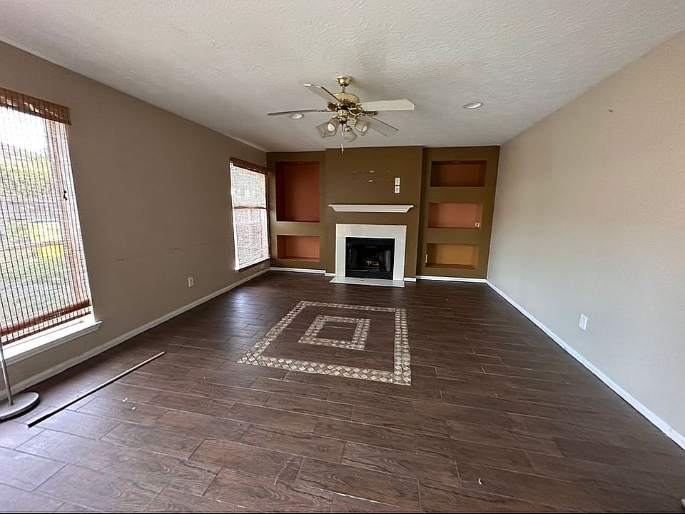 1st image of 2119 Mountshire Dr