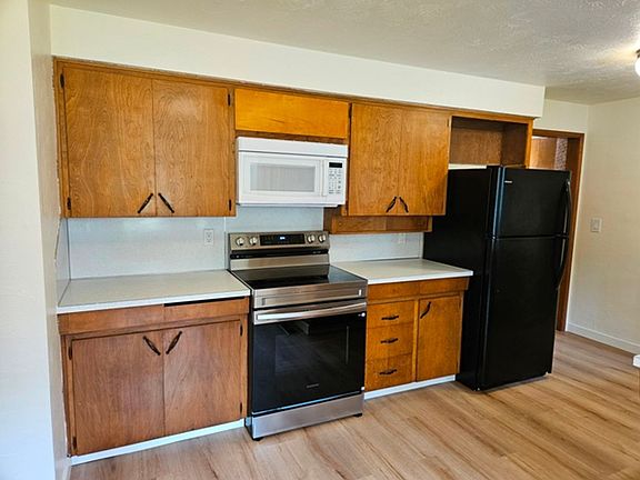 3rd image of 47524 E Lyons Mill City Dr