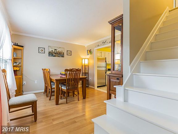 3rd image of 29732 Overlook Ct