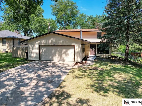 5630 Randolph St, Lincoln, NE 68510