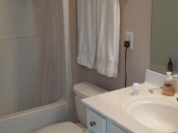 Upstairs 3rd. Full Bathroom