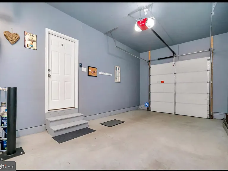106 Ridgeway St — Photo 10