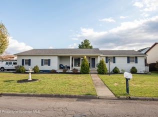 117 Nicholas Ave, Old Forge, PA 18518