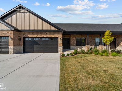 2125 Sky Harbor Dr, New Lenox, IL, 60451