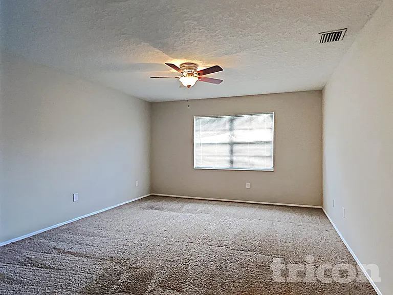 707 Climate Dr — Photo 9