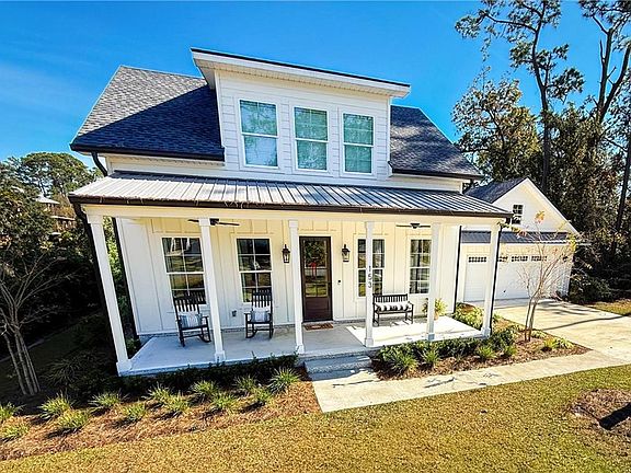 4th image of 153 Palmera Ln
