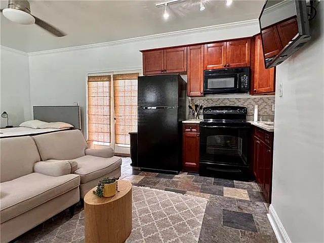 1 bed, 1.0 bath, 420 sqft, $1,250 — Photo 4