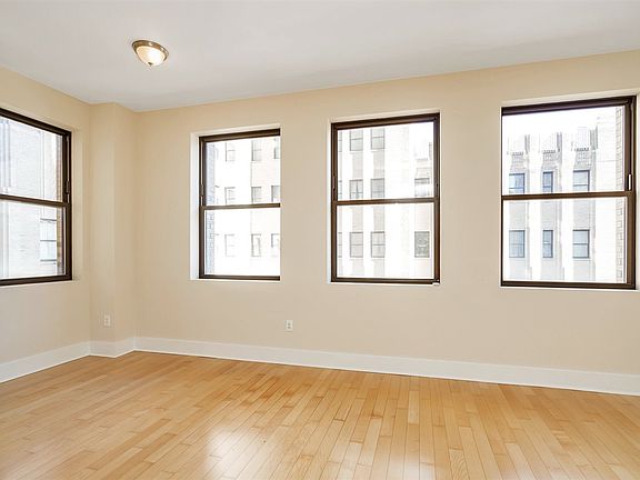 3rd image of 4 Beacon Way 407 Unit 407