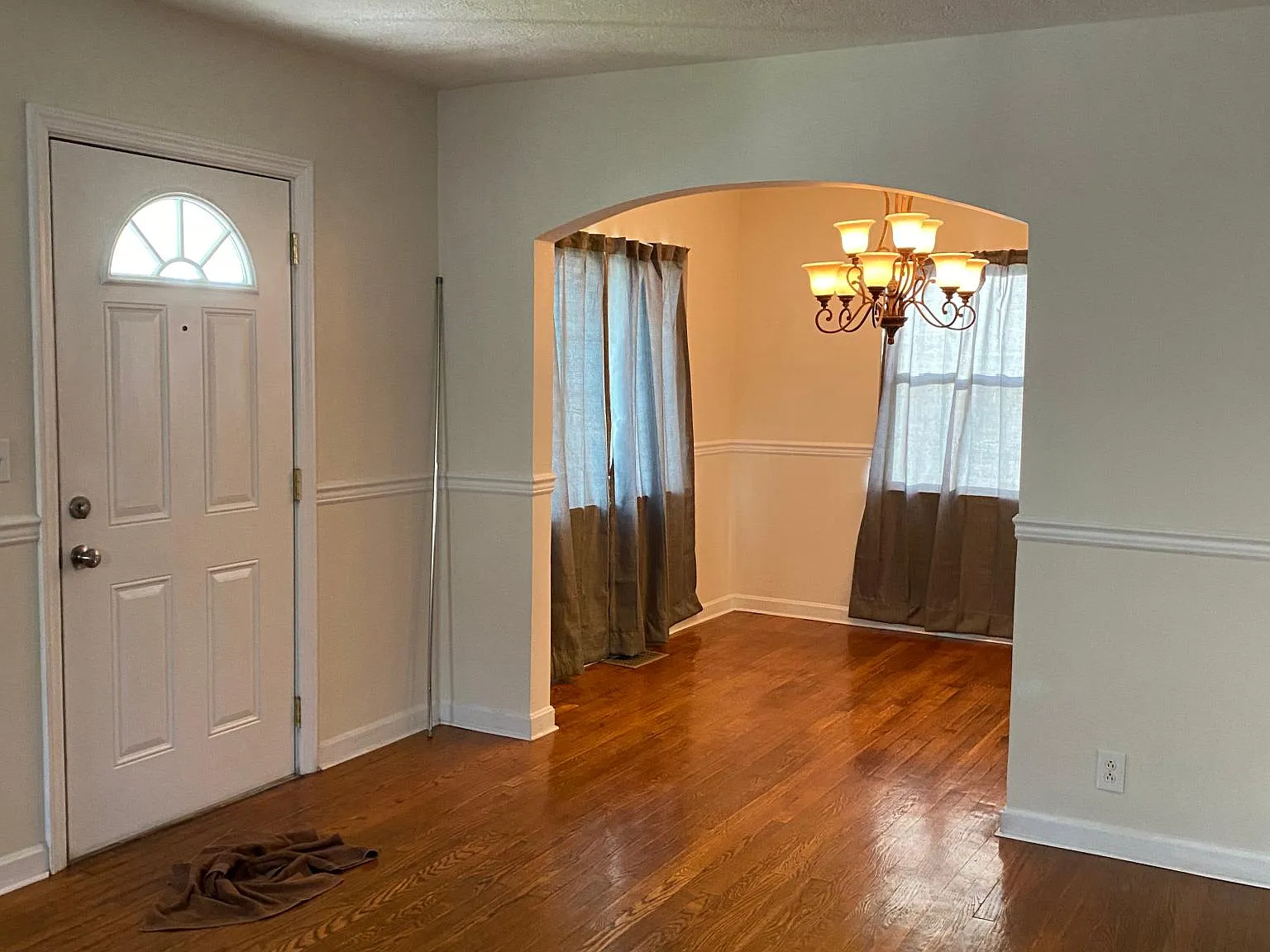 1223 Albert Street — Photo 4
