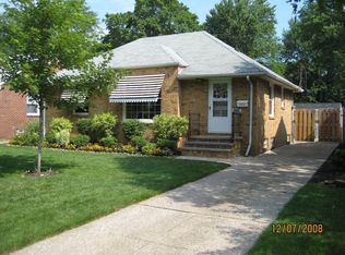 22774 Maple Dr, Fairview Park, OH 44126