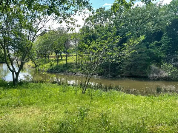 103 Cree St, Mabank, TX 75156