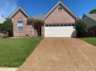 1189 Breezy Valley Dr, Cordova, TN 38018