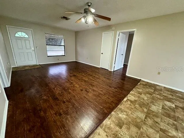 3 bed, 2.0 bath, 1442 sqft, $1,795 — Photo 3
