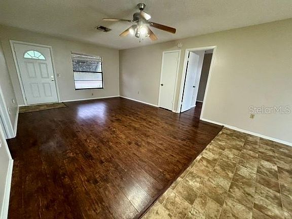 3rd image of 5280 Beachview Dr