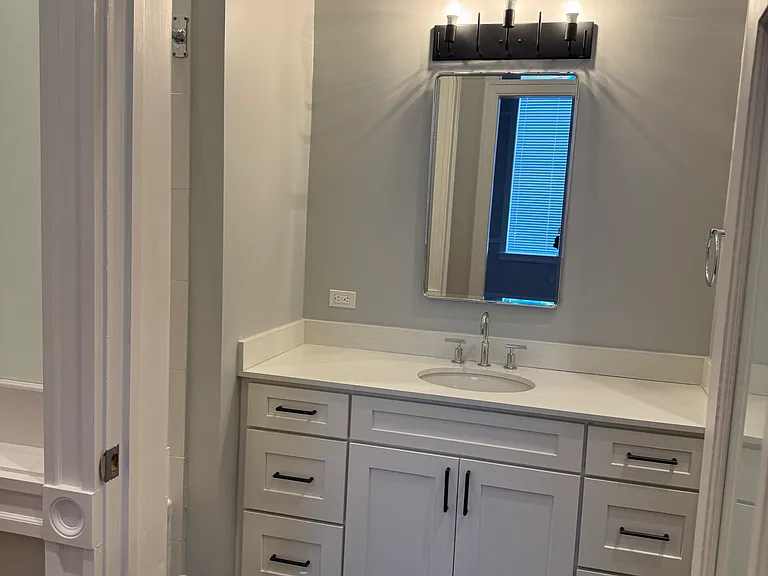 800 N Rendon St #206 — Photo 7