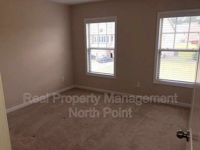 1175 Hampton Oaks Dr — Photo 22
