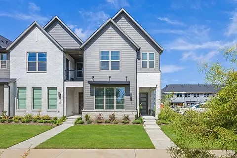 2532 Campden Mews