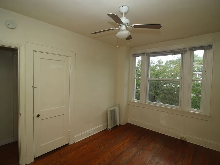 3209 Guilford Ave — Photo 14