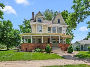 219 N Broadway St, Shelbyville, IL 62565