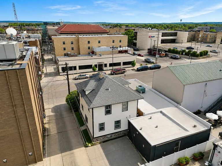 310 E Thayer Ave — Photo 19