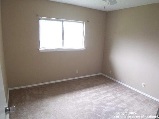 5th image of 7158 SPRING GROVE DR