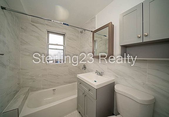 3rd image of 20-40 32nd St #2