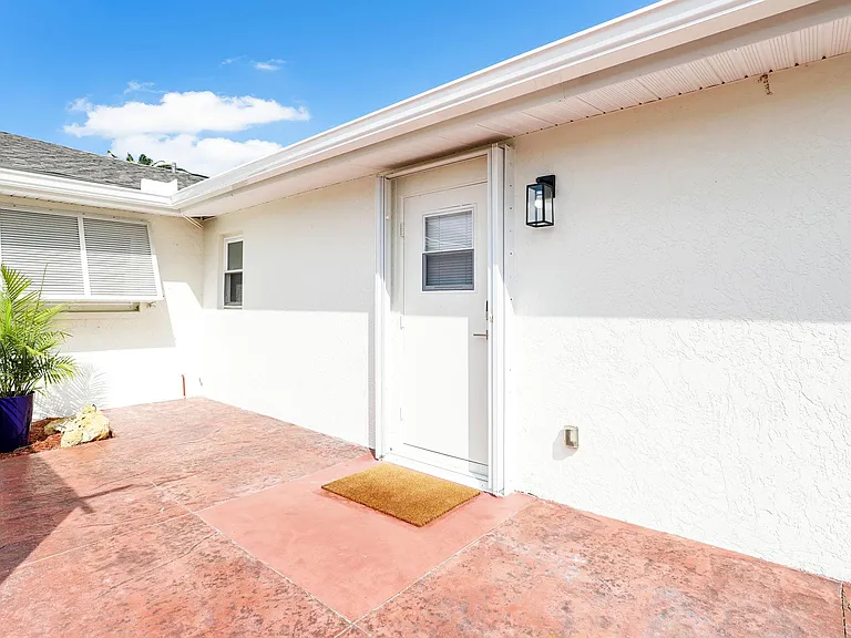 3652 SE 5th Ct — Photo 20