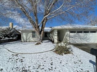 1088 Pinewood Dr, Sparks, NV 89434