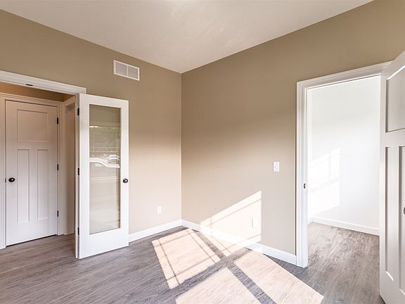 5th image of 50201 Linnwood Dr