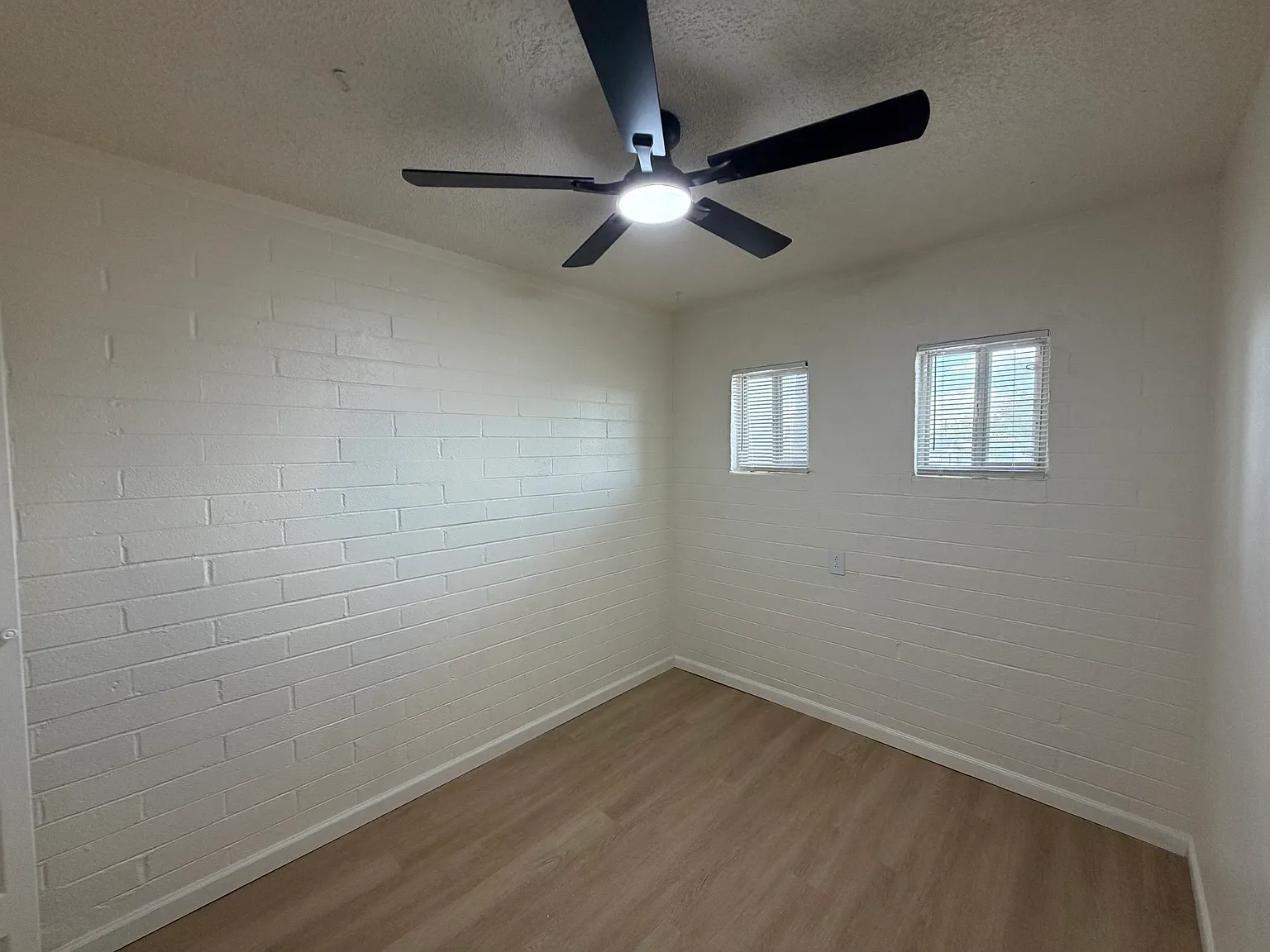 1 bed, 500 sqft, $999 — Photo 4