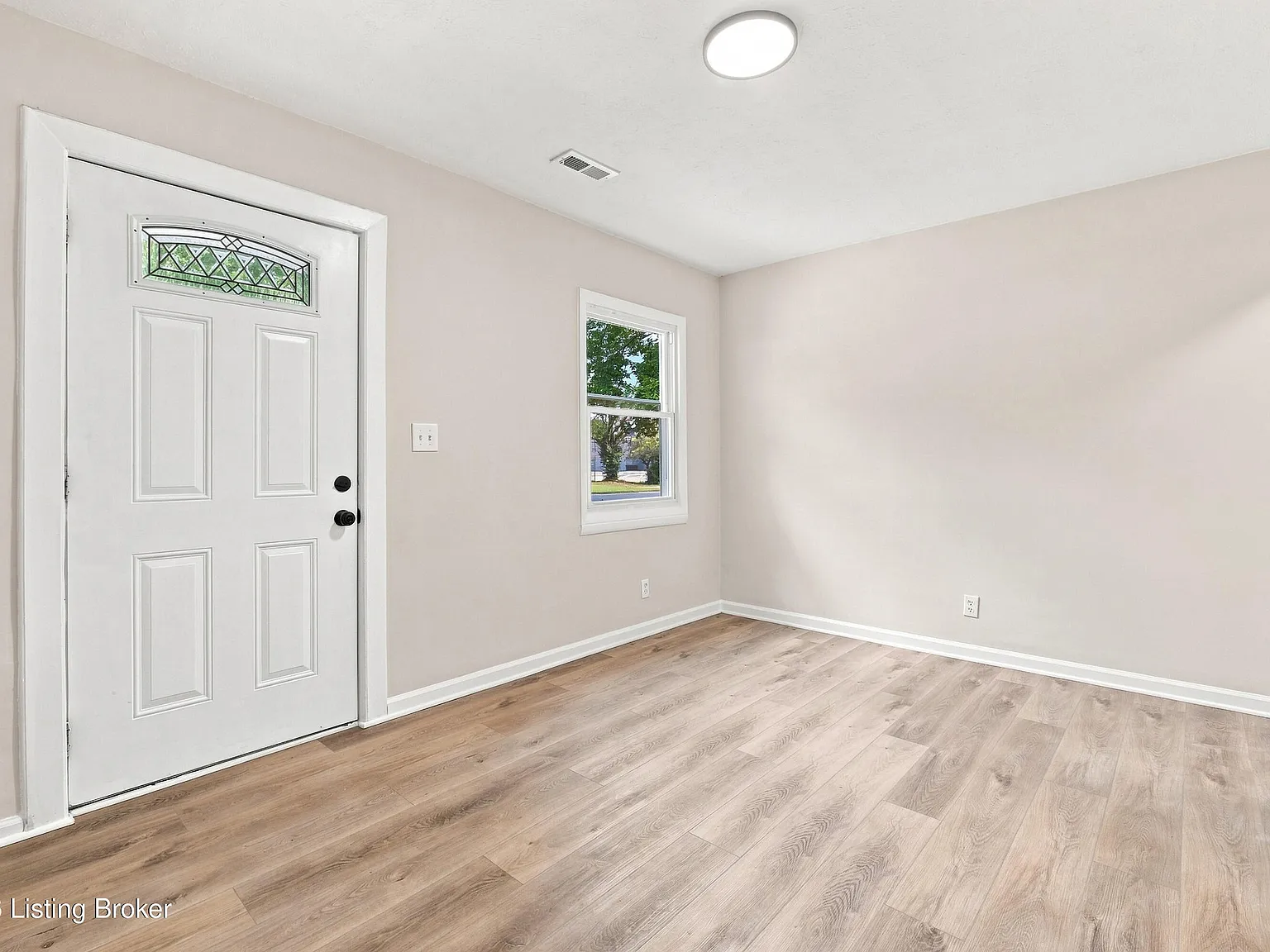 2 bed, 1.0 bath, 628 sqft, $1,350 — Photo 4