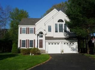 538 Alosio Dr, River Vale, NJ 07675